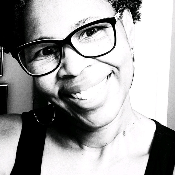 Meet your Posher, Dani - Picture 1 of 1